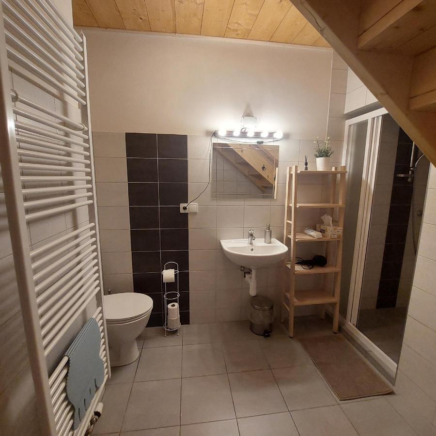 Apartmány U Tří Sluncí Hroubovice Esterno foto