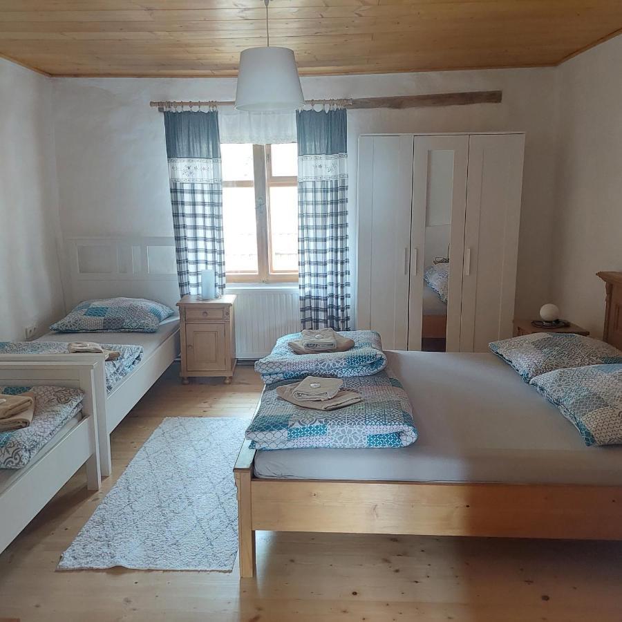 Apartmány U Tří Sluncí Hroubovice Esterno foto