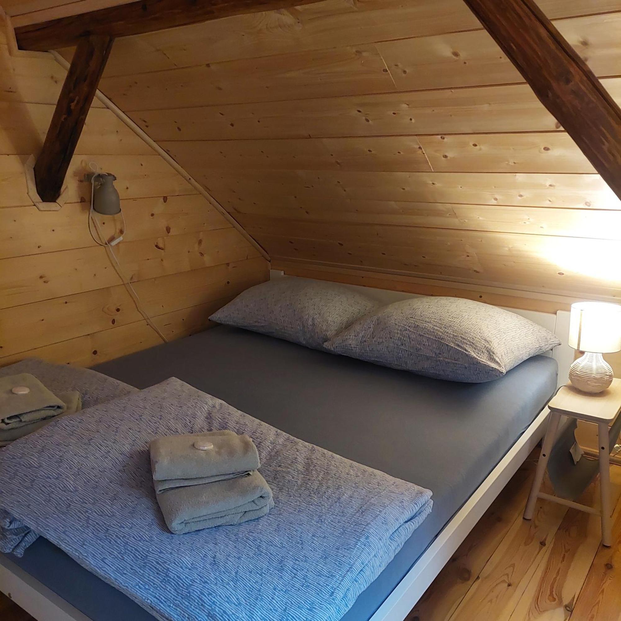 Apartmány U Tří Sluncí Hroubovice Esterno foto